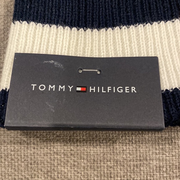 Boy’s Tommy Hilfiger Toque hat - Picture 2 of 3